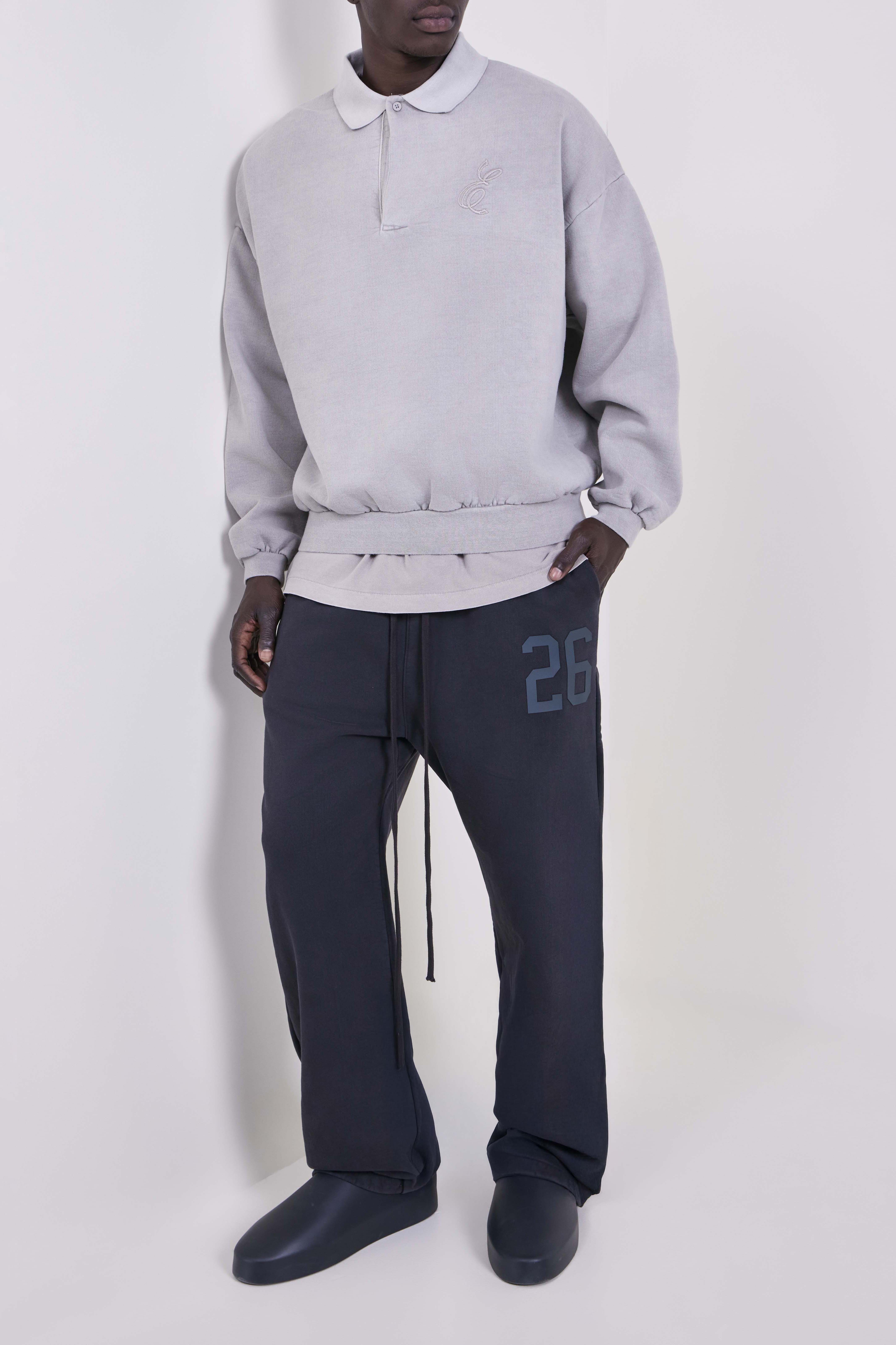 סווטשירט בגזרה רגילה